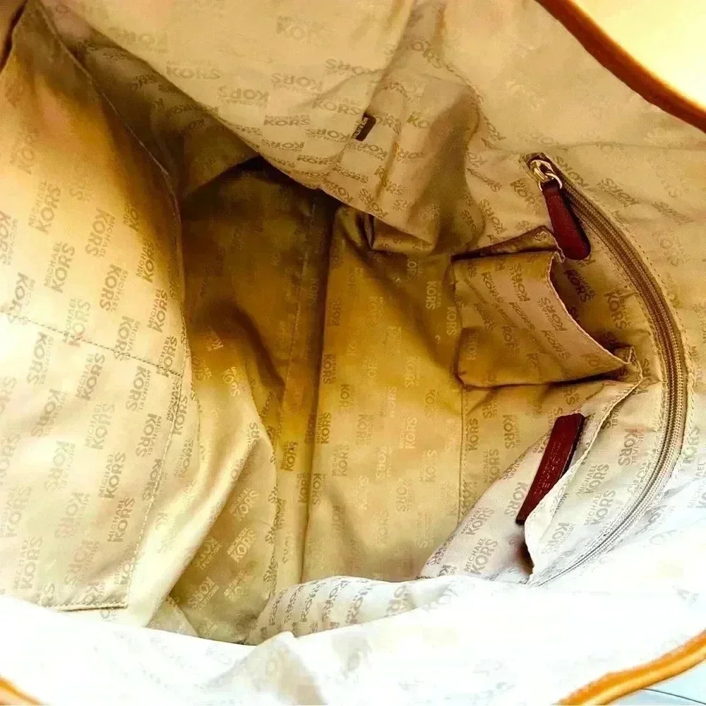 Micheal Kors Large Leather Tote